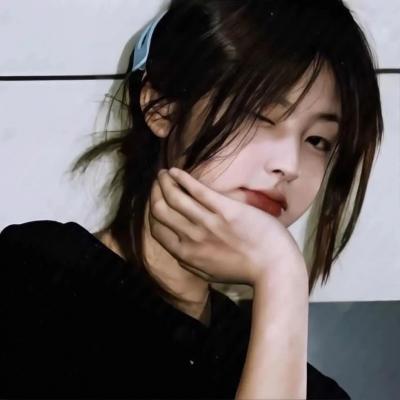 充满爱意的情侣头像📸本系列聚焦「爱意满满的幸福情头真人」