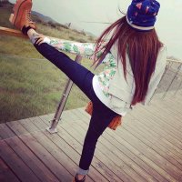 戴鸭舌帽女生头像不露脸🧢精选2025最火QQ头像带帽