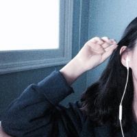 女生头像坐着全身侧面🌿精选盘腿坐清纯唯美侧身头像
