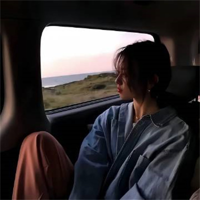 开心且快乐的情侣头像 超级甜美又非常欢快的情侣头像