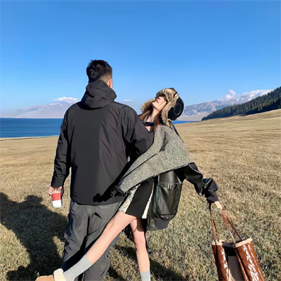 开心且快乐的情侣头像 超级甜美又非常欢快的情侣头像