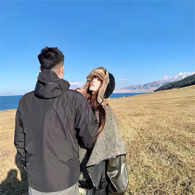 开心且快乐的情侣头像 超级甜美又非常欢快的情侣头像