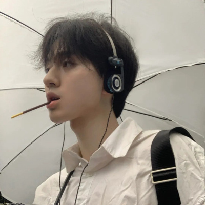温馨自在的好看情侣头像 优质又好看的甜美浪漫情侣头像