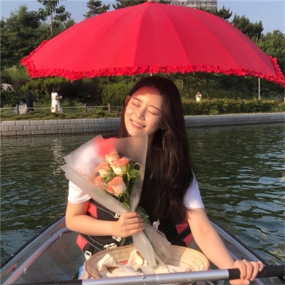 热恋又超幸福的情侣头像 很有魅力又超级自在的好看情侣头像