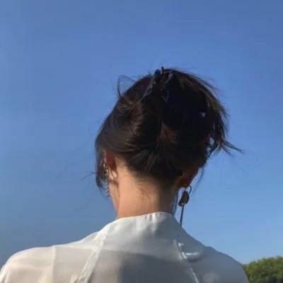 温馨的精致好看情侣头像 有花又非常浪漫的精致好看情侣头像