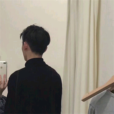 认真又很亲密的温馨情侣头像 亲密又超级恩爱的好看呐情侣头像