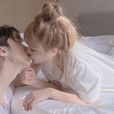 最新版精致又好看的甜蜜情侣头像 甜甜的亲密可爱情侣头像