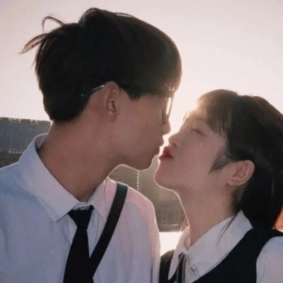 温柔又很甜蜜的浪漫情侣头像 精致又浪漫的好看情侣头像