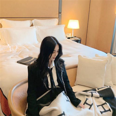 很优雅又好看的亲密情侣头像 精致温柔的温馨情侣头像