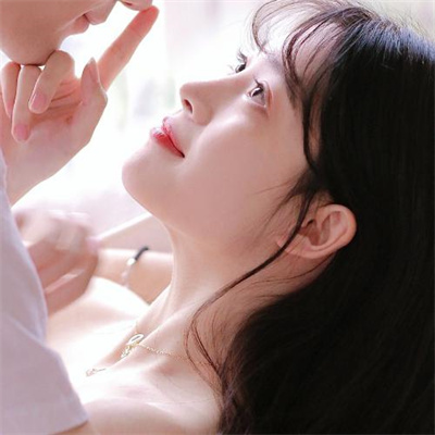 好看又超幸福的情侣头像 甜美亲密的热恋情侣头像合集