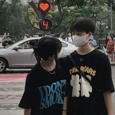 很亲密又超幸福的情侣头像合集 超亲密又很优雅的浪漫情侣头像