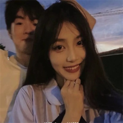真人版超甜蜜的高清情侣头像 很认真又漂亮的甜蜜情侣头像