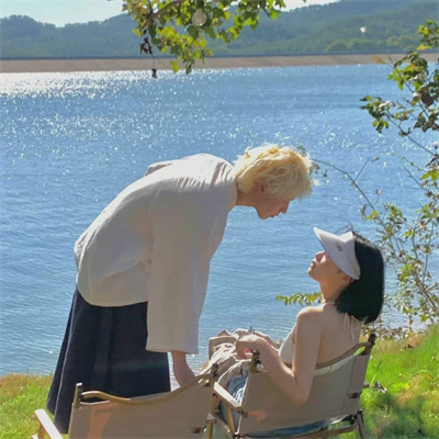 高级感清晰情侣头像一对两张 真人版绝美甜蜜情侣头像