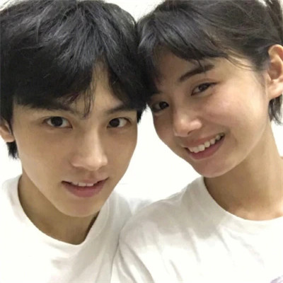 青春校园唯美情侣头像图片合集 文艺有深度的真人情侣头像一对
