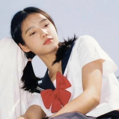 青春校园唯美情侣头像图片合集 文艺有深度的真人情侣头像一对