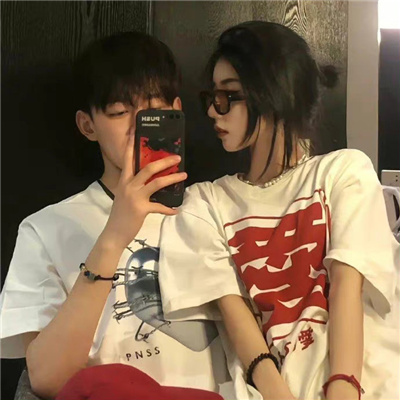 很宠溺甜蜜热辣最新版情头 绝美不撞款真人超甜的情头