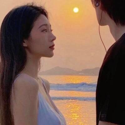 高清甜美的情侣头像一对 恩爱又很有趣的双人质感的情侣头像