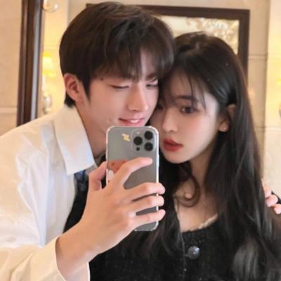 超甜真人cp头像超宠溺 情侣头像图片一男一女很可爱又很浪漫
