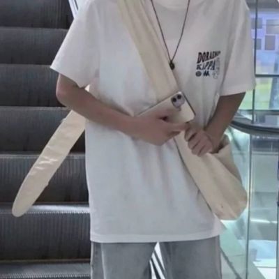 拥抱在一起很优质的情头 情侣很个性的超级甜的头像合集
