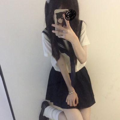 真人敲可爱的甜美女孩头像 魅力十足的很有氛围女生意境头像
