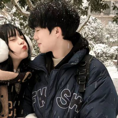 2023很明显高调的情头 很明显的质感幸福情侣头像