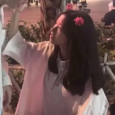 高级感满满的情侣头像最新 乖乖的又很酷的情侣高级感的头像