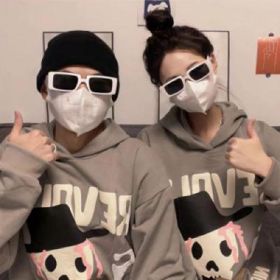 高冷成熟稳重的情侣头像二人专用 时尚潮流情侣头像一对两张
