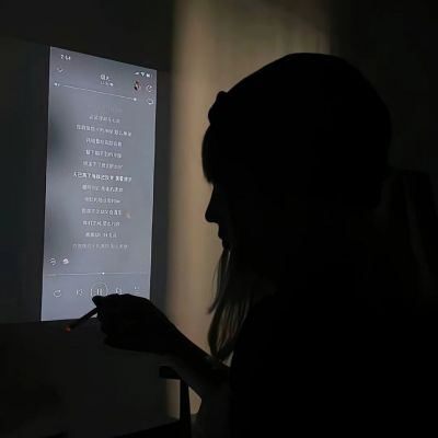 不明显小众好看的微信情头合集 一男一女真人伤感情侣头像图片