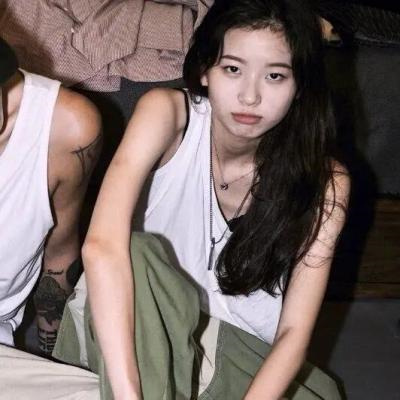 超好看的青春气息情侣头像图片 真人年轻情侣可用的时尚耐看情头