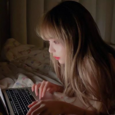 不易被察觉的情侣头像图片 真人一人一张高清好看的浪漫情头