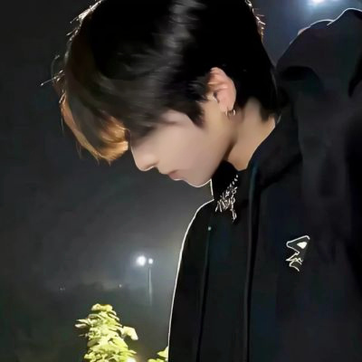 不易被察觉的情侣头像图片 真人一人一张高清好看的浪漫情头