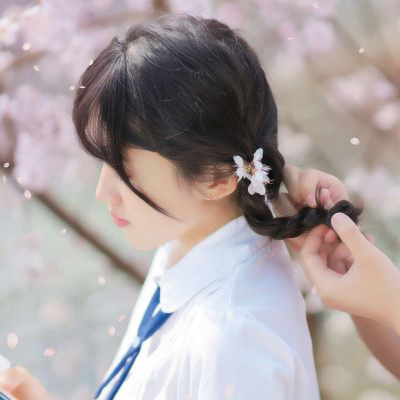 简约低调又不失高级感的情头 干净好看比较清晰的一男一女情头