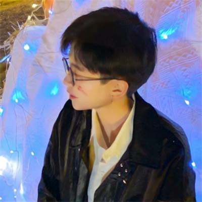 简约低调又不失高级感的情头 干净好看比较清晰的一男一女情头