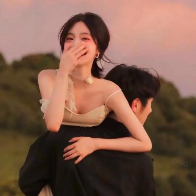 高清唯美的浪漫甜蜜微信情头 日落很有氛围感的双人情侣头像图片