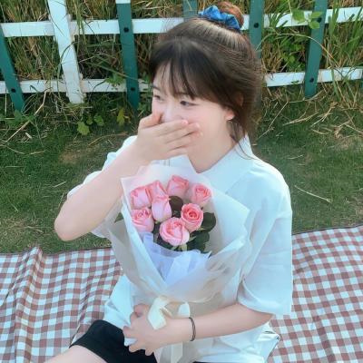 值得一辈子不换的情头图片合集 一人一张分开的耐看真人情侣头像