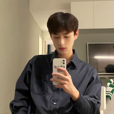 分开两张不易发现的情侣头像 一男一女各一张好看的真人情头图片