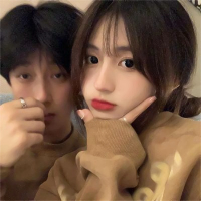 凸显女生好看的微信情头最新版 以女生为主的真人情侣头像