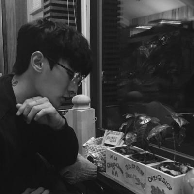 最好看潮流酷炫的微信头像 最新霸气潮范的男生头像大全
