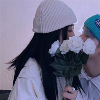 最新年度最热耐看不换的情头 独一无二的手捧花好看浪漫情侣头像