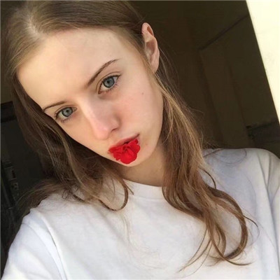 女生阳光小清新的美女头像 欧美头像气质高冷真人女生头像