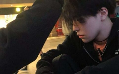 又甜又有趣的双人情侣头像 耐看又很有意境真人情头大全