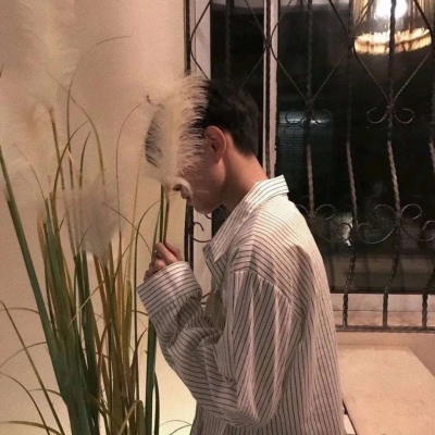 又甜又有趣的双人情侣头像 耐看又很有意境真人情头大全