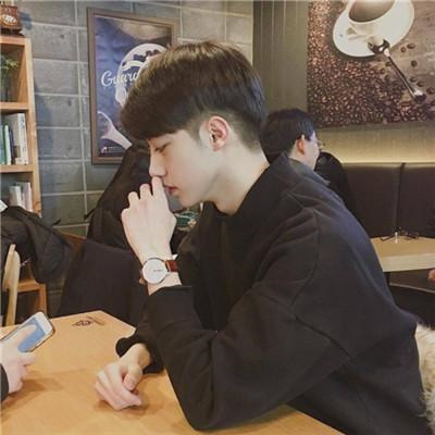 伤感氛围拉满失落感男生头像 孤独感emo的悲伤男生头像最新版