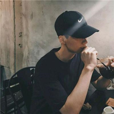 伤感氛围拉满失落感男生头像 孤独感emo的悲伤男生头像最新版