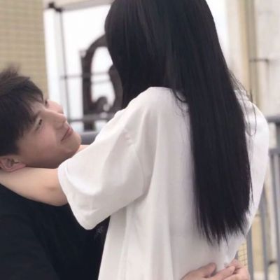 魅力值很高的虐狗的情头 很甜很高级画面唯美的情侣头像