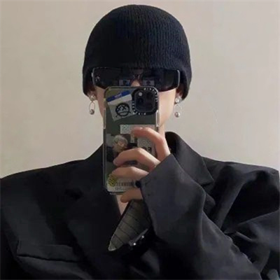 一男一女分开不明显的最新情头 既好看又高级的低调单人情侣头像