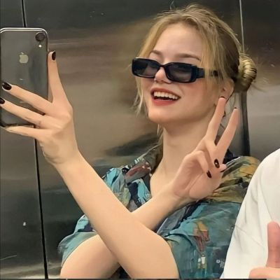 两张分开的欧美情侣头像小众惊艳 欧美情侣头像高级质感一男一女