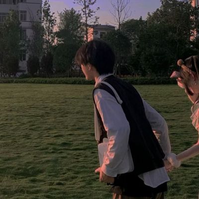 情侣间甜蜜又搞怪的真人情头 很惊艳有魅力的气质情头大全
