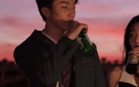 很纯很欲有气质的情侣头像 幸福又很撩人有魅力的情头大全