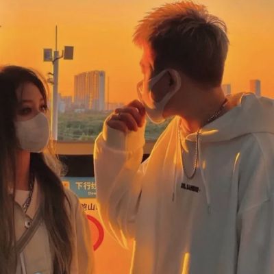 情侣真人情头超级好看高清 高颜值很甜很撩的幸福的情侣头像
